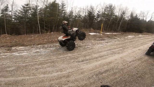 Can-Am Renegade 1000 XXC Making us all look bad смотреть онлайн