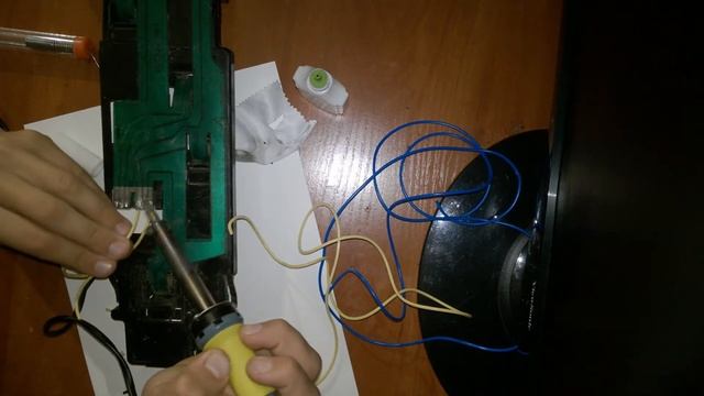 не работает задний габарит на ваз 2114,9,99 и тд.И улучшаем яркость фары. смотреть онлайн