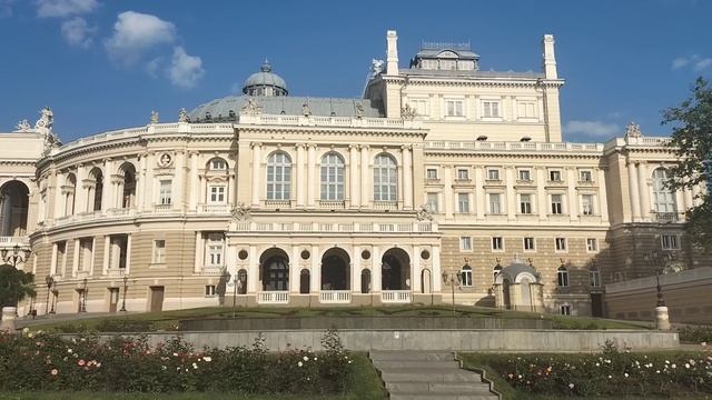 Одесса Киев 5 минут назад! Центр города 2.06.?БОМБЯТ С ВОЗДУХА❗ смотреть онлайн