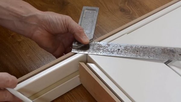 Сборка и установка межкомнатных дверей.