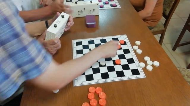 Анализ эндшпиля из партии Тарасюк Михаил ( 85 лет) - Мисюта Наталья смотреть онлайн