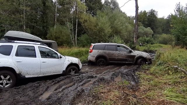 БЕШЕННЫЙ РЕНО ДАСТЕР, НИВА И ХОВЕР НА ЛЮТОМ ОФФРОУДЕ.БУХАНКИ НЕ ЕДУТ...ПАДЖЕРО КАК ВСЕГДА СИЛА! смотреть онлайн