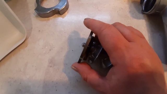 Реанимация старой мясорубки. 3секунды + 3рубля и она снова в строю! смотреть онлайн