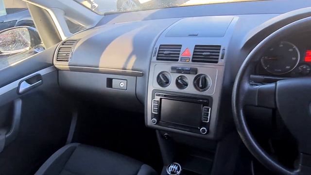 2009 Volkswagen VW Touran 7 Seater Black смотреть онлайн