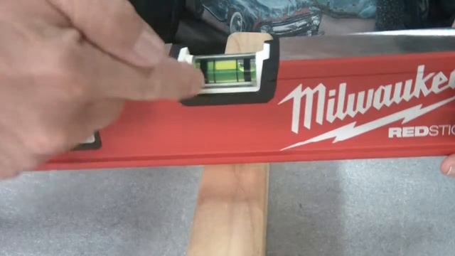 Milwaukee Red Stick 16" Level смотреть онлайн
