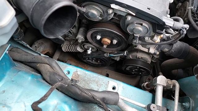 VAUXHALL MERIVA B 1.4 PETROL WATER PUMP REMOVAL - NOT A TUTORIAL - 1.4 A14XER ENGINE смотреть онлайн