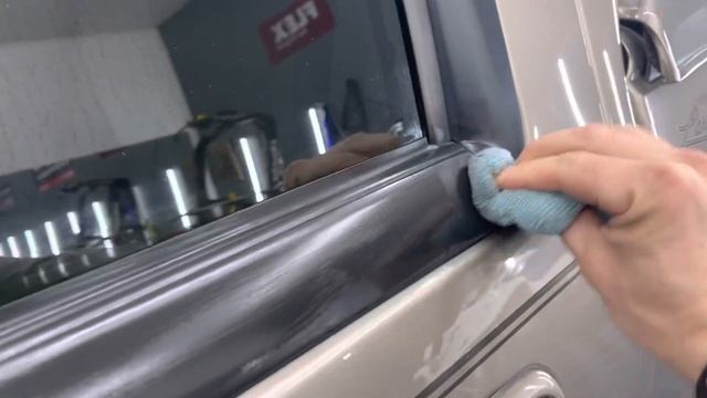 How To Restore Black Rubber Trim! Quick Tip! смотреть онлайн