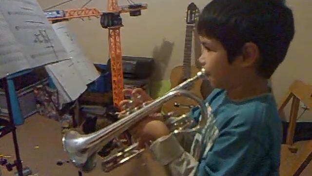 Playing cornet.. смотреть онлайн