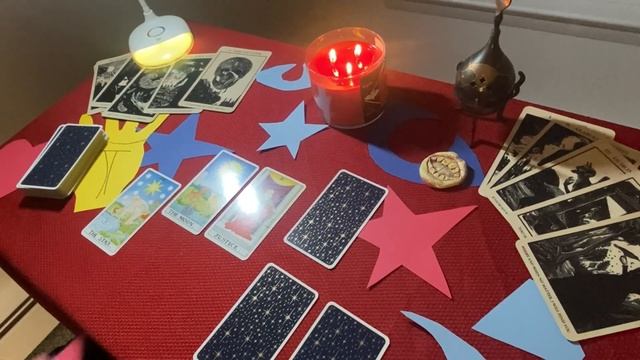 ASMR Tarot Reading with Madame MystiCircuit 2.0 Robot! смотреть онлайн