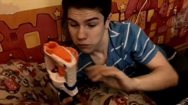 Крестики - нолики : как всегда выигрывать смотреть онлайн