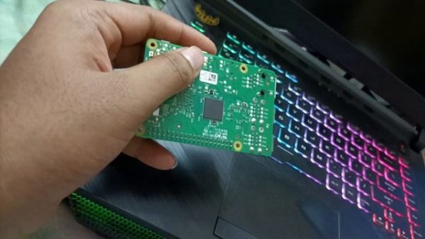 How To Install & Set Up Raspberry Pi OS in 2023 (Pi4 Pi3 Pi2..... For All The Version)