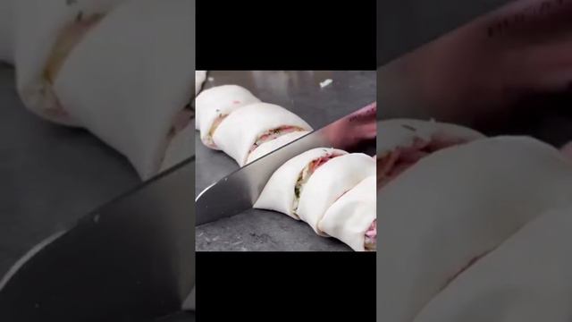 Сытные слойки