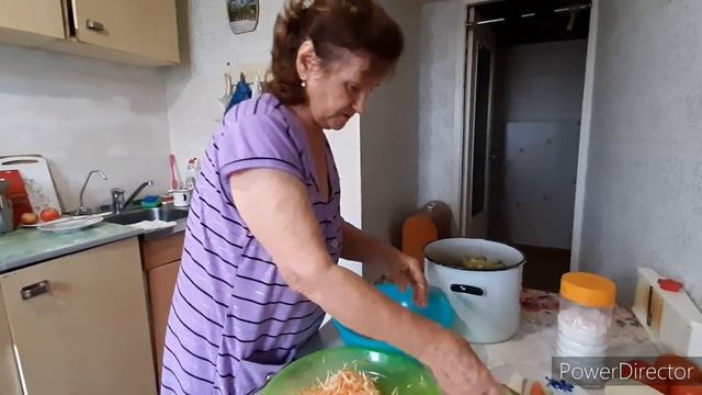 Квашеные зеленые помидоры. Рецепт от свекрови. смотреть онлайн