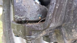 Загадочное отверстие в балочном мосту МТЗ 82.