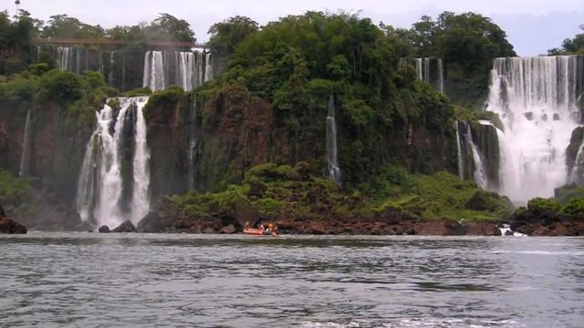 Cascate Iguazù Brasile смотреть онлайн