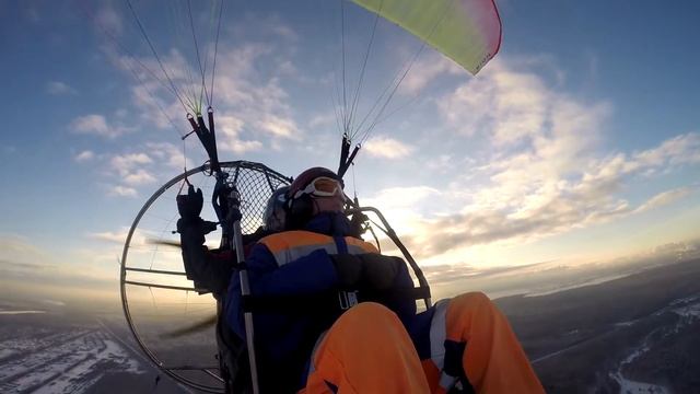 Смотреть высокий полет на паралете от ProstoLeti.ru в СПБ смотреть онлайн