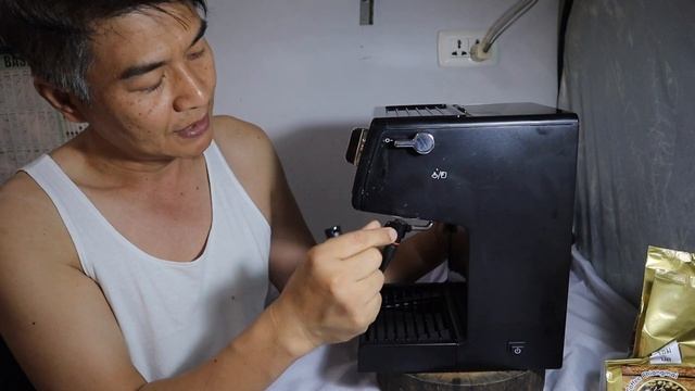 รีวิวเครื่องชงกาแฟสำหรับครอบครัว Delonghi ประเทศอิตาลี смотреть онлайн