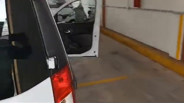 Kangoo Stepway nafta 2023 0Km en venta смотреть онлайн