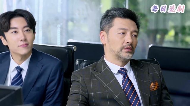 小三當上副總得意上天，結果匯報完策劃方案，就被當場開除！ смотреть онлайн