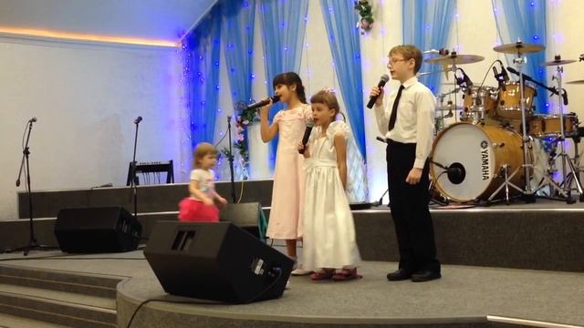 Песня в честь 8 марта 