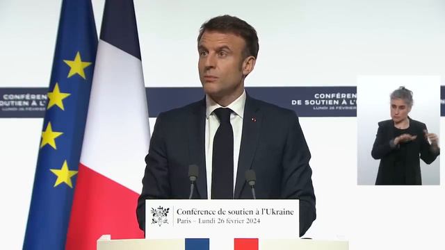La prise de parole d'Emmanuel Macron après la conférence de soutien à l'Ukraine смотреть онлайн