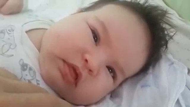 Улыбка младенца) смотреть онлайн