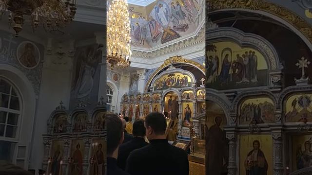 Трисвятое.Праздничный хор Данилова монастыря в Узбекистане. Литургия в Свято-Успенском кафедрально смотреть онлайн