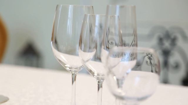 Этикет: как правильно пользоваться столовыми приборами смотреть онлайн