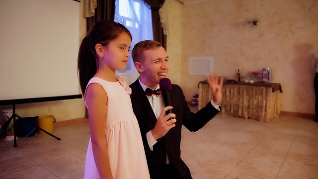 Димон и Софья на свадьбе Беляевых Максима и Юлии))))) смотреть онлайн