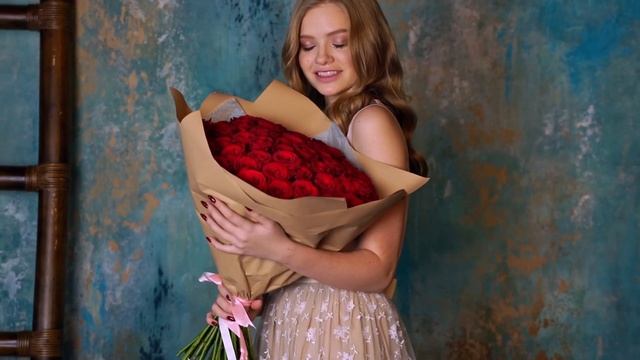 51 ароматная красная роза 40 см (Россия) смотреть онлайн