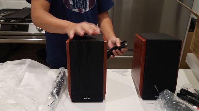Unboxing and Testing Edifier Studio Series R1700BT Computer Speaker System смотреть онлайн