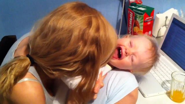 Даша кусает маму смотреть онлайн