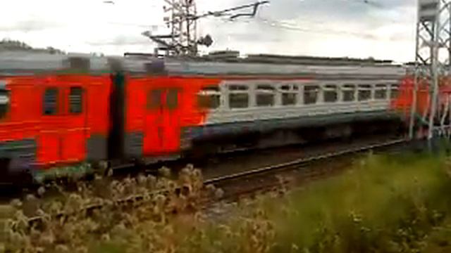 Электропоезд ЭД4М-1041/1042 смотреть онлайн