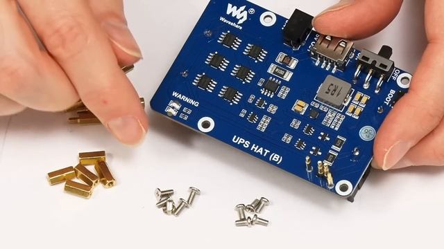 Raspberry Pi Waveshare UPS смотреть онлайн