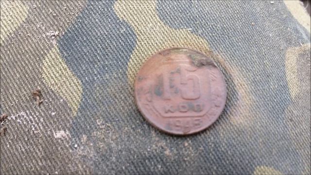 НА ПОЛЕ С РАЗРЕШЕНИЯ ФЕРМЕРА смотреть онлайн