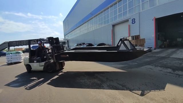 Процесс отправки лодки GOONCH RIVER HUNTER в Новосибирск. смотреть онлайн