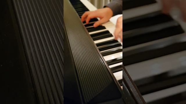 恭喜恭喜 A Chinese New Year Song [piano sketch] смотреть онлайн
