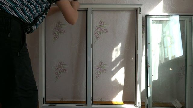 КАК РАЗОБРАТЬ пластиковое окно. Как снять створку. Как вытащить стеклопакет смотреть онлайн