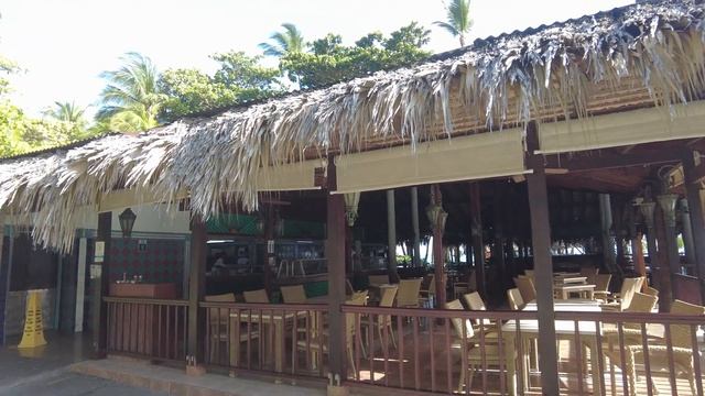 Доминикана, Отель Playabachata Spa. Первые впечатления, куча туристов, арендуем Скутер. смотреть онлайн