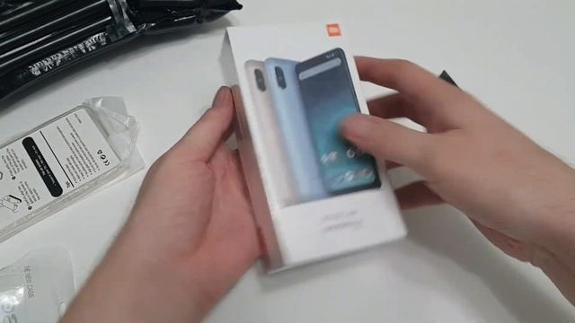 Xiaomi Mi A2 Lite Black 3/32 Распаковка "Идеальный Середнячок"? смотреть онлайн