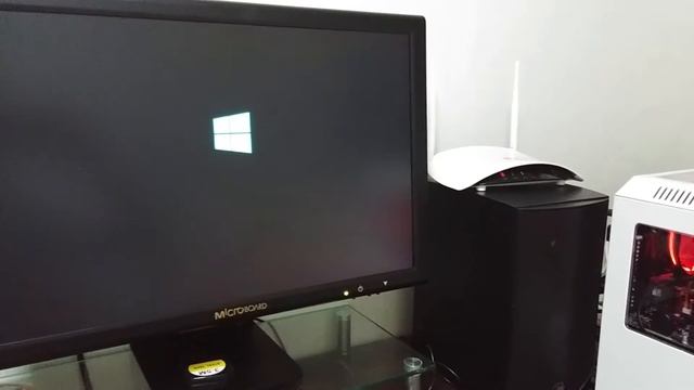 Intel Skylake i3 6100 / Bravotec Defy B40 White System смотреть онлайн