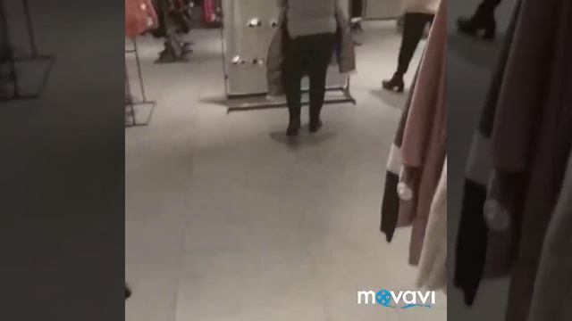 Шопинг в Ривьере.Незнаю какую куртку выбрать. смотреть онлайн