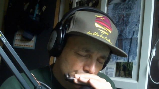 Hiphop harmonica - Lee Oskar B natural minor harmonica and finger drum смотреть онлайн