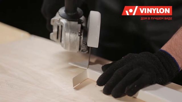 Отделка окна установленного на одном уровне со стеной сайдингом VINYLON - Монтаж своими руками