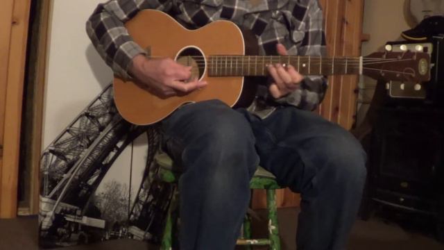 Vintage Oahu Parlor Guitar - Up for Auction смотреть онлайн