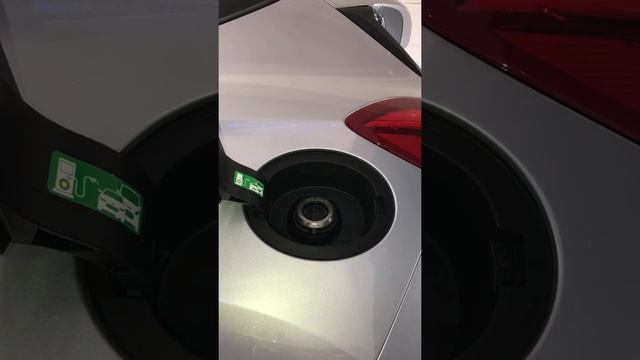 Fuel Filler Cap Guide on a All New Fiesta смотреть онлайн
