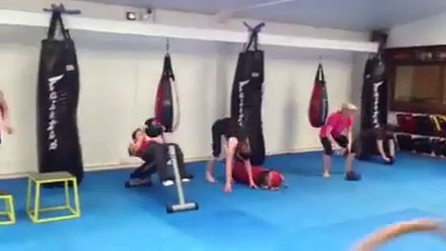Ladies Kombat Fitness Class in Crawley смотреть онлайн
