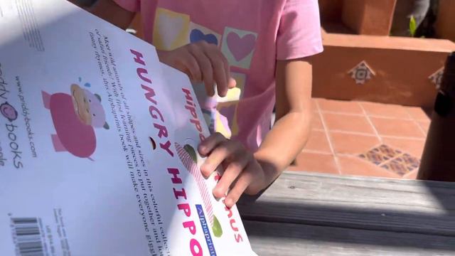 Подарки детям на Пасху от американцев, которые поддерживают украинцев в непростое время. смотреть онлайн