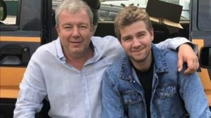 ТОЛЬКО ПОСМОТРИТЕ! Кто жена и как выглядят 3 сына актера Александра Робака?