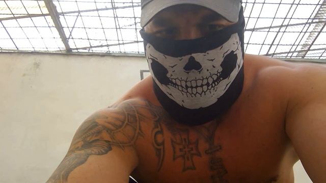 Спорт в тюрьме.Турник.Ч.6\4#спорт#фитнес#sport#fitnes#power#сила#трапеция##ноги#турник#подтягивания смотреть онлайн